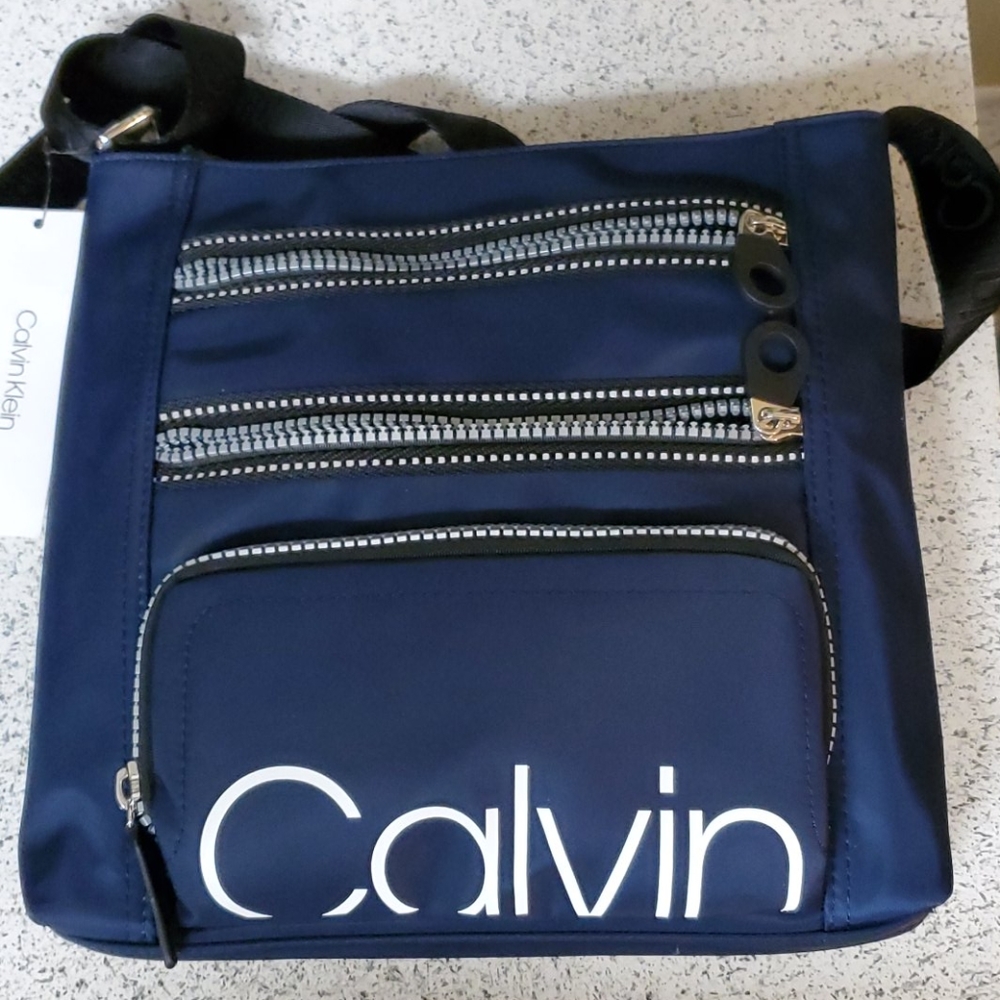 🔷New Calvin Klein🔷 Navy Cross Body Purse NWT